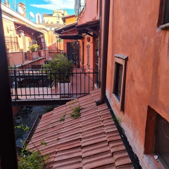 Julia Nel Cuore Di Trastevere Рим Екстериор снимка
